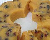 Foto langkah ke 9 dari resep Bolu Labu Kuning Kukus.