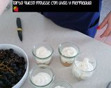 Foto del paso 5 de la receta: Vasitos de Mousse de Queso y Uvas