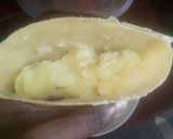 A picture of step 2 of Spicy samosa za viazi.