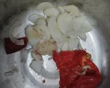 Foto del paso 1 de la receta: Calabacines en salsa cremosa🥛de pimentón🌶️🧀🍎