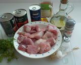 Foto del paso 1 de la receta: Sofrito de carne con tomate
