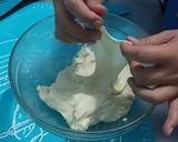 Foto langkah ke 1 dari resep Donat Kepang.