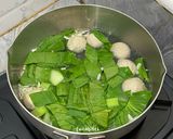 Foto langkah ke 3 dari resep Pakcoy Bakso Kuah Bening.
