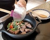 Foto del paso 3 de la receta: Pasta con Salteado de Verduras y Hamburguesa