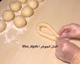 صورة لخطوة 2 من وصفة دونات حلزونية ناجحة 100٪