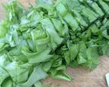 Foto del paso 1 de la receta: Arrollado con lechuga y huevos