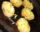 Foto del paso 4 de la receta: Tapas caprese con mermelada de chapulín y chile de agua