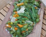 Foto langkah ke 4 dari resep Tumis Bunga Genjer (Hijau Cerah Tidak Pahit).