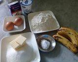Foto langkah ke 1 dari resep Cupcake pisang lembut.