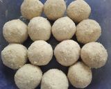 रवा लाडू (rava laddu recipe in marathi) रेसिपी स्टेप 4 फोटो 