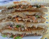 A picture of step 4 of Chicken veg sandwich.