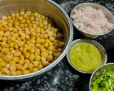 A picture of step 1 of White Matar Usal Pav.