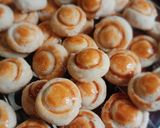Foto langkah ke 4 dari resep Classic Peanut Butter Cookies.