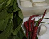 Foto langkah ke 1 dari resep Tumis tahu caisim terasi.