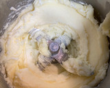 Foto del paso 2 de la receta: Frosting de queso crema (para carrot cake) (Mambo)