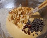 Foto del paso 3 de la receta Pastel de manzana con chocolate y vino dulce
