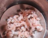 Foto del paso 2 de la receta: Ensalada de gambas y atún