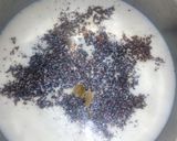 A picture of step 2 of Gur wali chaye.