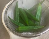 A picture of step 1 of Okra soy sauce salad.