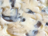 Tarta de cebolla, queso y hongos