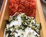 Cukkinis csirkemell sárgarépával, tejszínnel recept fázis 2 fotója