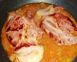 Foto del paso 4 de la receta: Chuleta de lomo ahumado en salsa