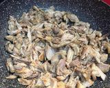 A picture of step 3 of Chicken, gravy and rice noodles.