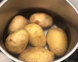 Foto del paso 1 de la receta: Tortitas de papa con queso
