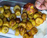 Foto del paso 1 de la receta: Bolitas de maduros rellenas de queso y bacon