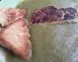 Foto del paso 9 de la receta: Crema de hojas de coliflor, pan tostado y queso de papa dorado🍲
