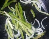 Foto del paso 1 de la receta: Revuelto de acelga y morrón verde