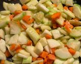 Foto del paso 1 de la receta: Ensalada de garbanzos, calabacín y zanahoria