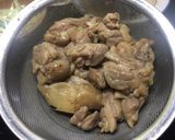 Foto langkah ke 3 dari resep Ayam goreng mentega.