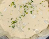 Foto del paso 3 de la receta: Quiche de Ajos tiernos y queso Brie