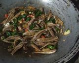 Foto langkah ke 4 dari resep Teri Sambel Lombok Ijo.