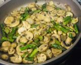 Foto del paso 2 de la receta: Salteado con merluza
