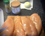 Foto del paso 2 de la receta: Pollo con pasas al Moscatel