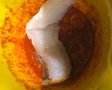 Foto del paso 6 de la receta Flores de pasta filo rellenas de rape adobado y gambas con salsa