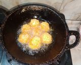 Foto langkah ke 6 dari resep Makaroni Cheese Ball.