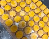 Kürbisgnocchi in frischer Rosmarin Butter Rezeptschritt 4 Foto