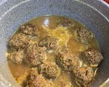 A picture of step 3 of Spicy goat meat balls.