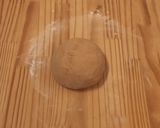 Foto del passaggio 3 della ricetta 🍂 Gnocchi di batata e castagne: la ricetta di riciclo che non ti aspetti! 🍠✨