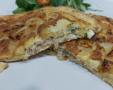 Foto del paso 2 de la receta: Tortilla de atún, cebolla y perejil..