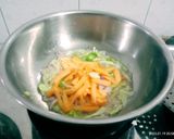 A picture of step 3 of રેસ્ટોરન્ટ સ્ટાઇલ ચટાકેદાર ચાઈનીઝ ભેળ.