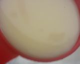 A picture of step 3 of Biscuit Rabri mixed fruit tart.