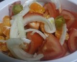 Foto del paso 7 de la receta Ensalada de piparras, mandarina y cebolla