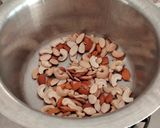 ડ્રાયફ્રુટ ચીકી(Dryfruit Chikki Recipe in Gujarati) રેસીપી સ્ટેપ2ફોટો