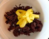 Foto langkah ke 2 dari resep Triple Chocolate Fudgy Brownies.