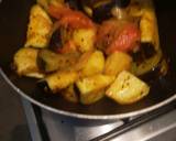 Aloo Baigan (Brinjal/egg plant with potatoes) recipe step 4 photo
