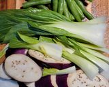 A picture of step 1 of Spicy Kare-Kare.